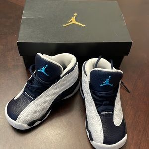 Air Jordan 13 retro white/obsidian/Dark size 6c kids with box EUC